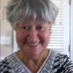 Meet your Posher, Nora